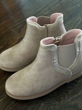Harper Canyon Girls Blush Pink Chelsea Ankle Boots